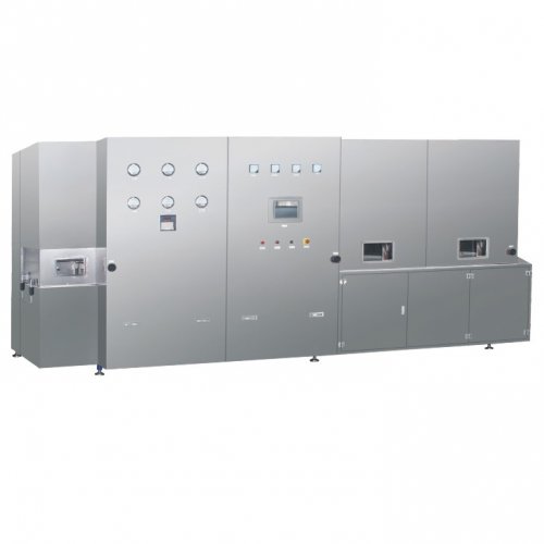 Hot air circulating sterilizing tunnel